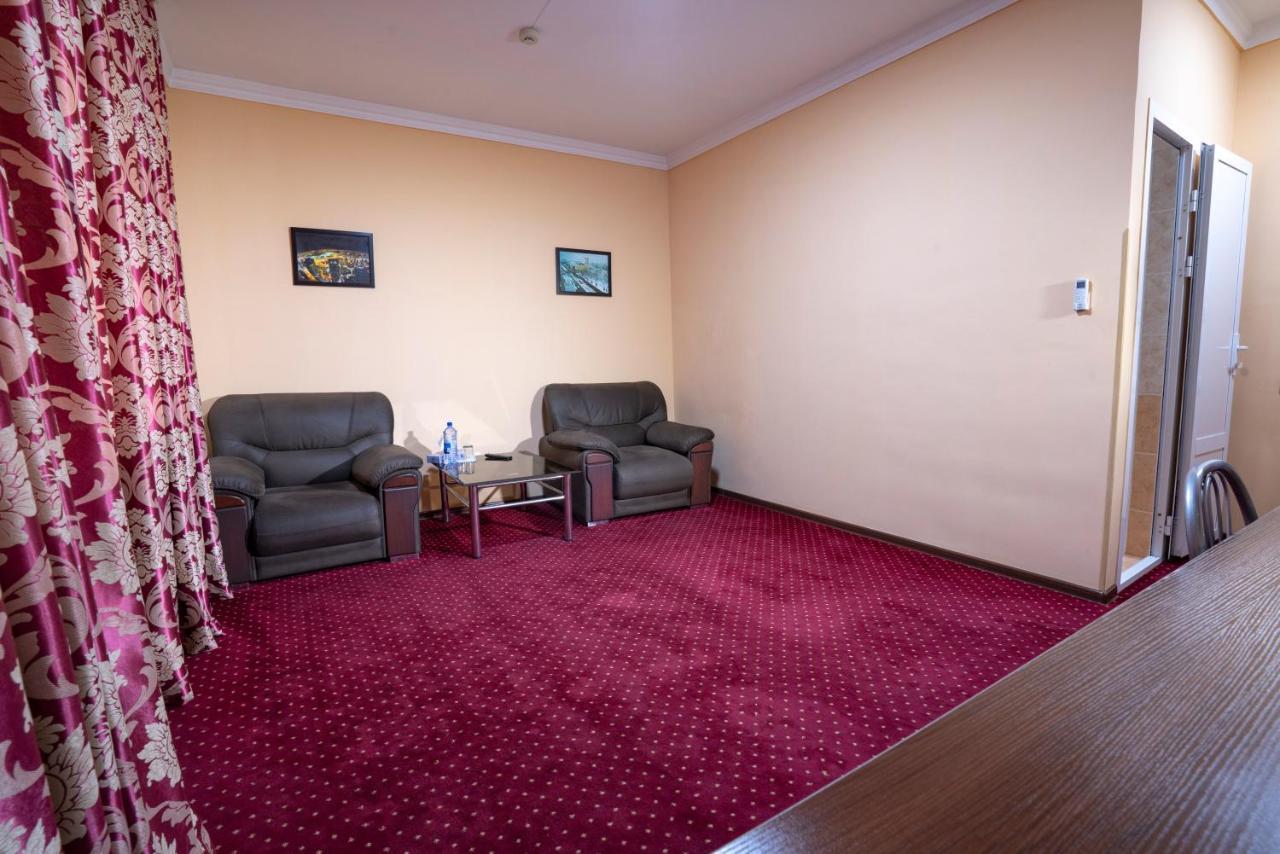 Rohat Hotel Chilonzor Τασκένδη Εξωτερικό φωτογραφία