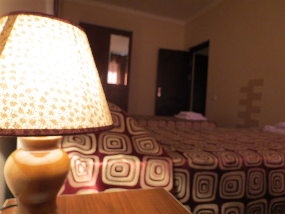 Rohat Hotel Chilonzor Τασκένδη Εξωτερικό φωτογραφία