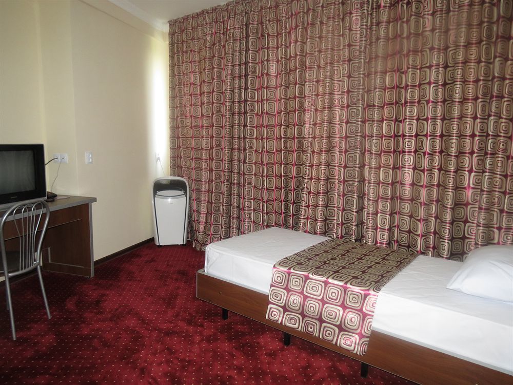 Rohat Hotel Chilonzor Τασκένδη Εξωτερικό φωτογραφία