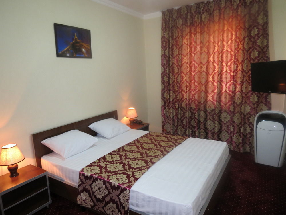 Rohat Hotel Chilonzor Τασκένδη Εξωτερικό φωτογραφία