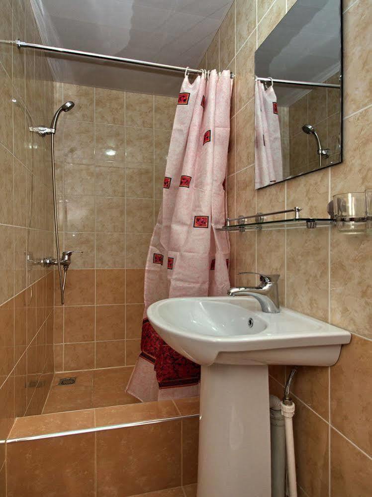 Rohat Hotel Chilonzor Τασκένδη Εξωτερικό φωτογραφία